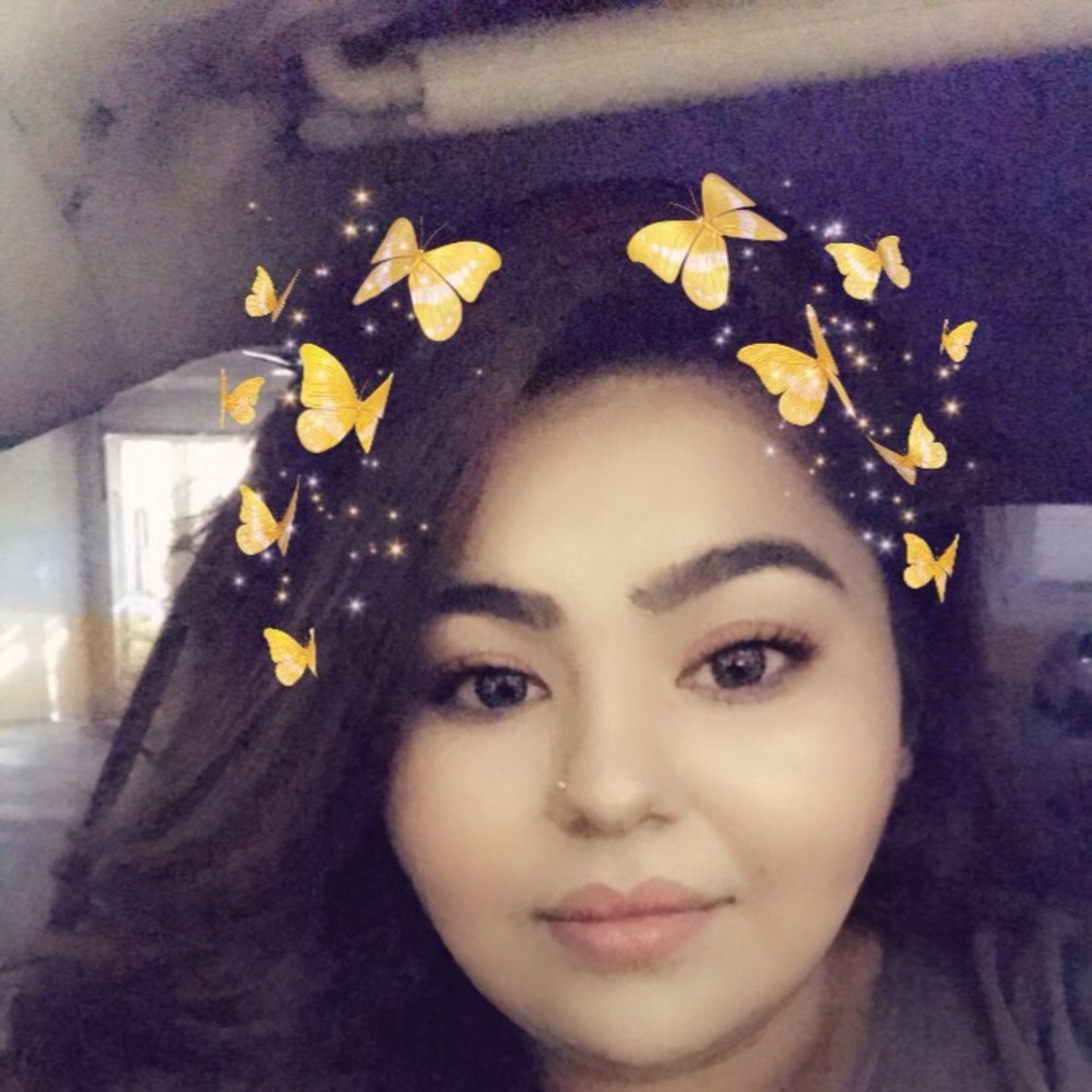 Meet your Posher, Damaris